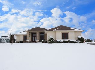 45W155 Timberview Ln, Hampshire, IL 60140