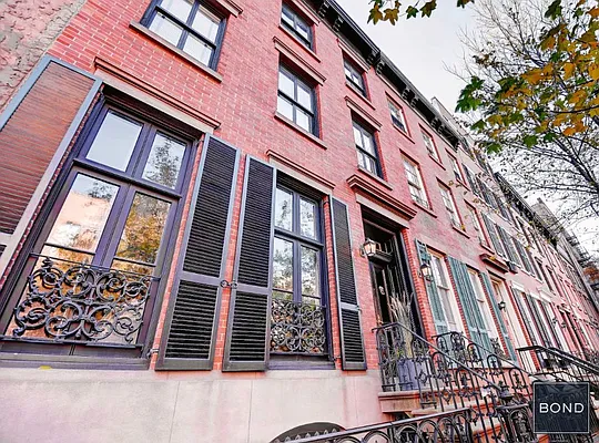 Rented by Bond New York | media 47