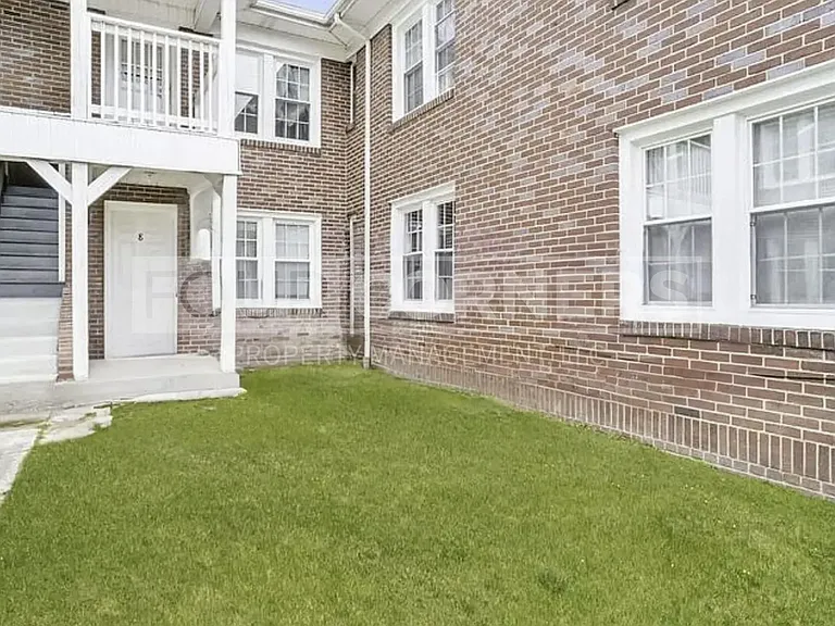 1007 South Main Street — Photo 2