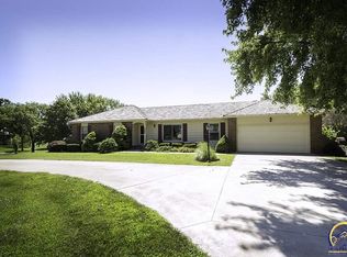 7821 SW 29th St, Topeka, KS 66614