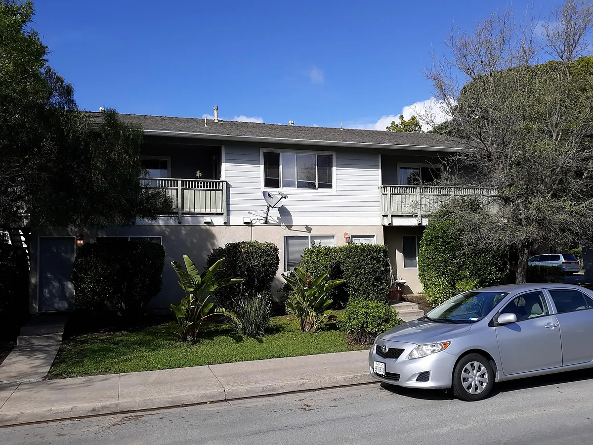 Building Photo - Camellia Ct