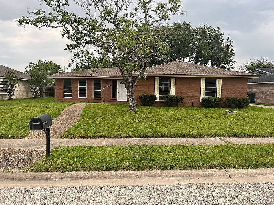 1st image of 5206 Crestwick Dr