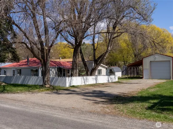 274 Corral Street, Winthrop, WA 98862