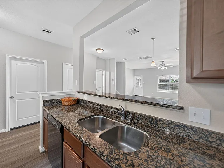 26055 Allan Poe Dr — Photo 6