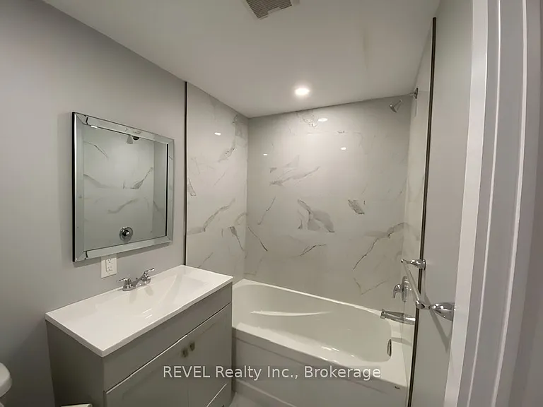 21 Plymouth Rd #LOWER — Photo 10