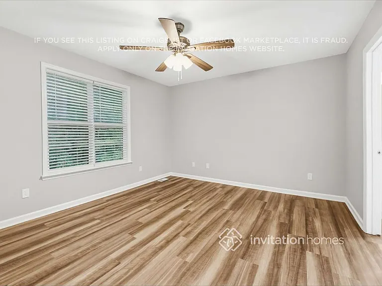 204 Zircon Ln — Photo 10
