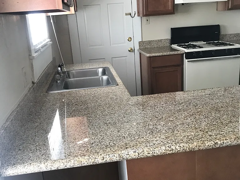 2236 Perkins Rd #D4 — Photo 4