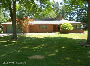 41 Benton Rd, Saginaw, MI 48602