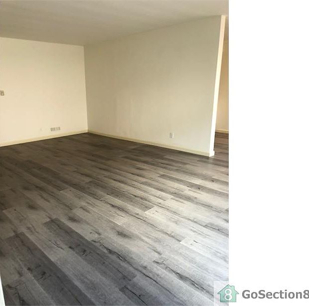 1st image of 4541 Santa Rosalia Dr #1