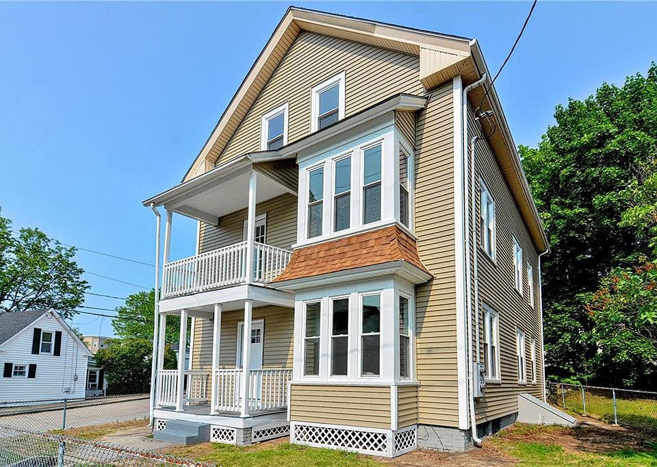 98 Bellingham St, Woonsocket, RI 02895 Zillow