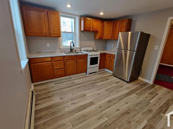 29 Port Colden Rd #D