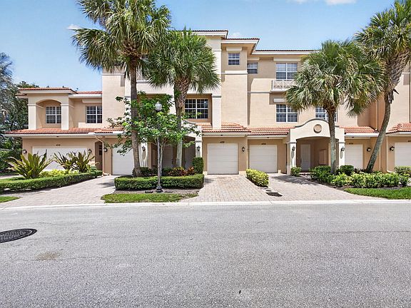 2nd image of 4710 Artesa Way E