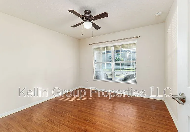 7233 Wakeview Dr — Photo 20