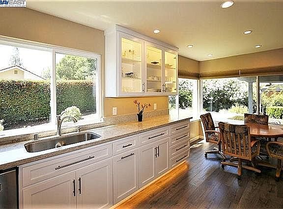 3rd image of 2845 Lavender Dr