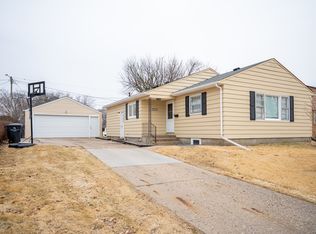 2550 26th St, Rock Island, IL