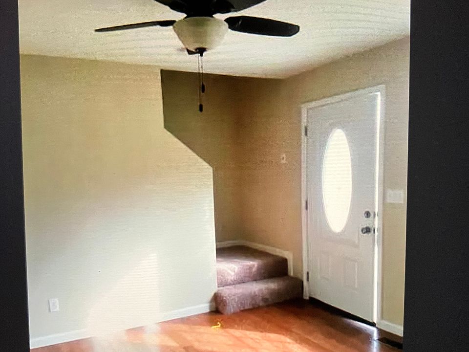2nd image of 441 Omar Ct #441