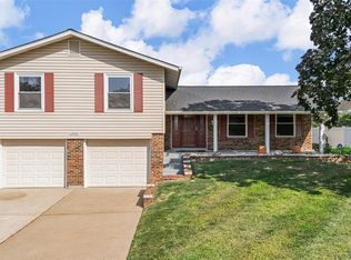 1410 Ticonderoga Dr, Saint Peters, MO 63376
