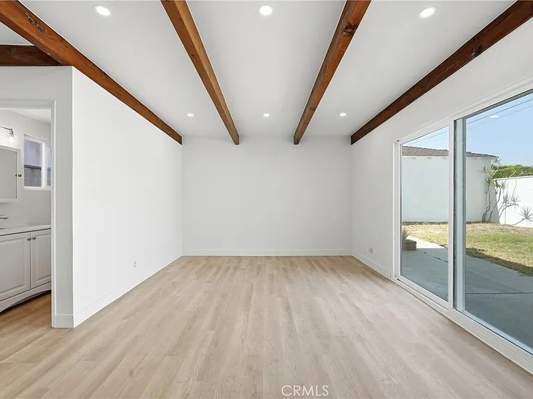 1700 Voorhees Ave — Photo 13