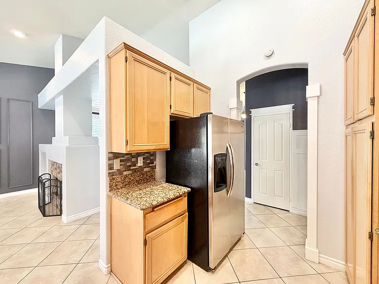 983 Sarazen St — Photo 11