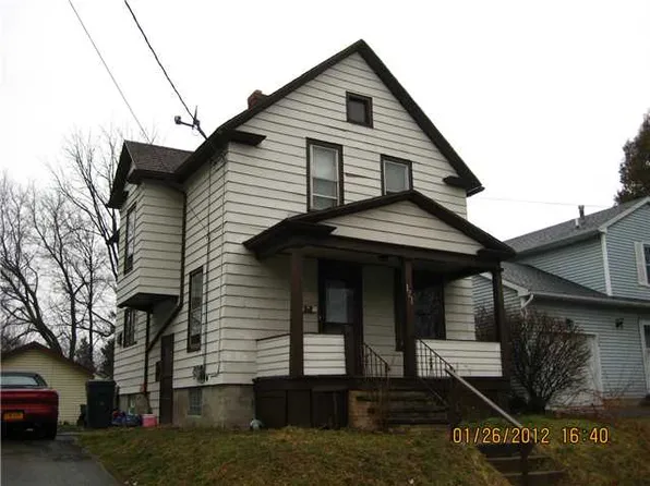 121 Bayclif Dr, Rochester, NY 14609