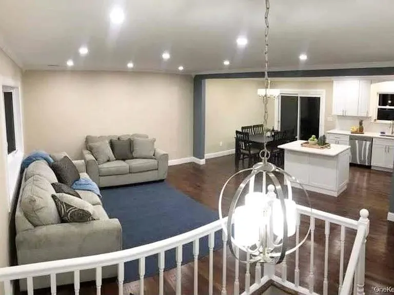 119 Spray St — Photo 5
