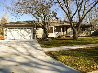 639 S Ash St, Gardner, KS 66030