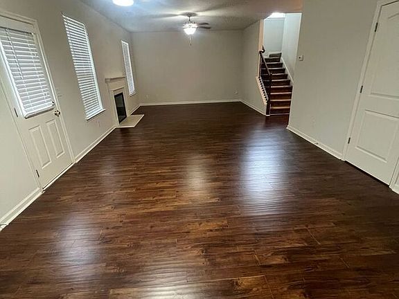 2nd image of 809 Still Hill Ln