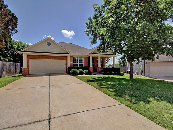 2nd image of 3205 Aquila Ct