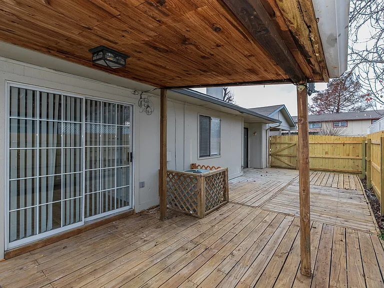 1533 S 112th East Ave — Photo 6