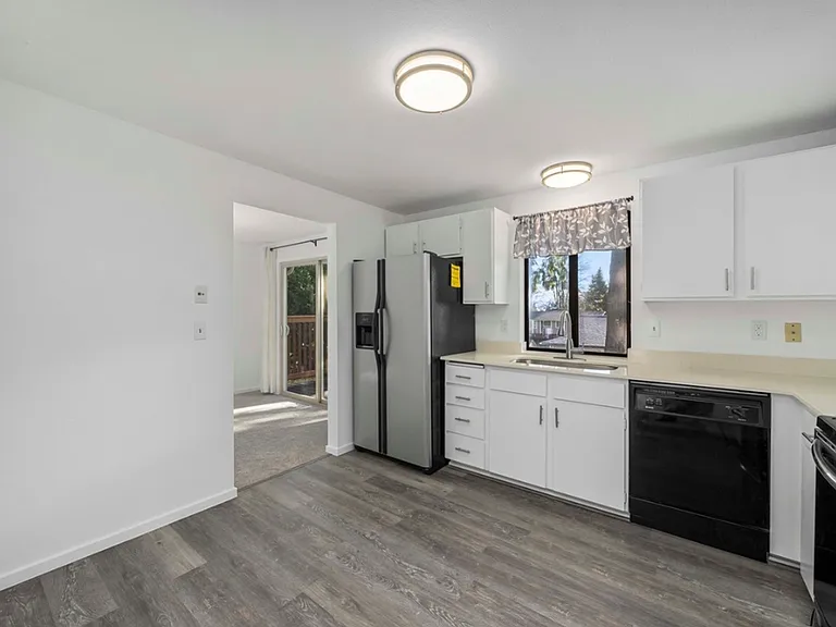 22037 SE 269th St — Photo 10