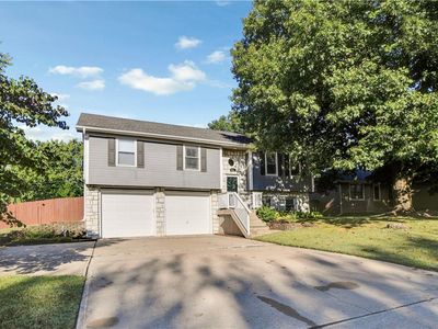 812 S Cedar St, Belton, MO, 64012