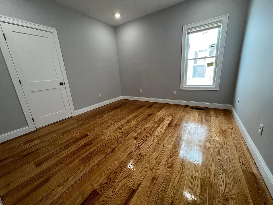 81 Medford St #2