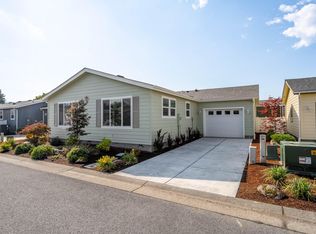 313 Winston Dr, Grants Pass, OR 97526