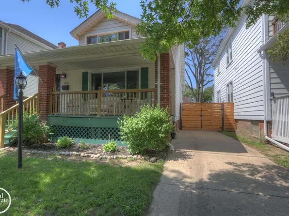 1365 Maryland St, Grosse Pointe Park, MI 48230