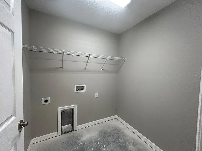 22480 La Guardia Ave — Photo 24