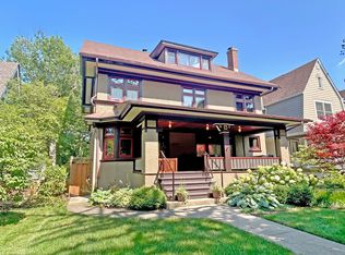 410 N Elmwood Ave, Oak Park, IL 60302