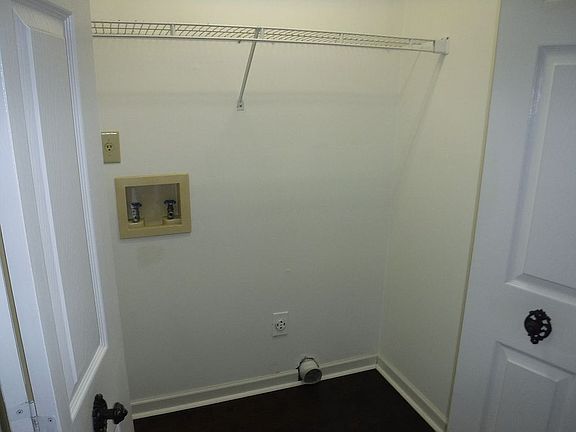 Laundry w/New Hardwoods