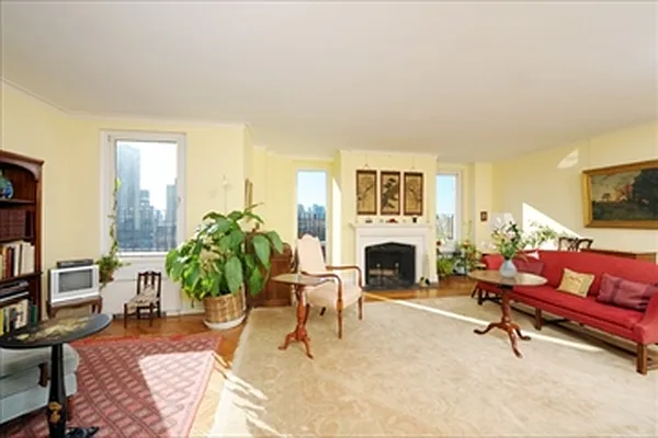 Sold by Kleier Residential | media 4