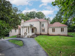 10408 Democracy Blvd, Potomac, MD 20854