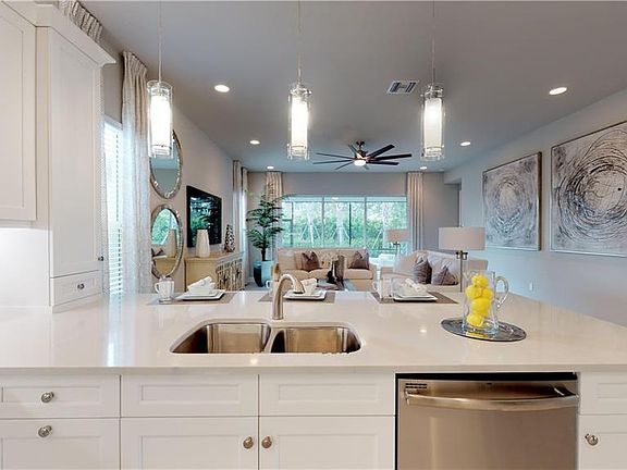 4th image of 28502 Capraia Dr