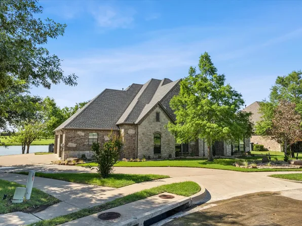 169 Overlook Dr, Sunnyvale, TX 75182