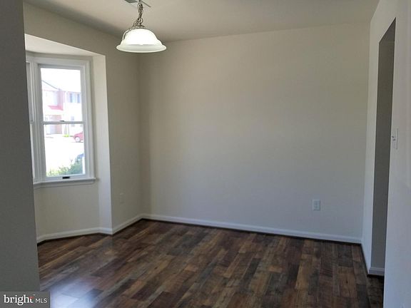 2nd image of 121 Wankoma Dr