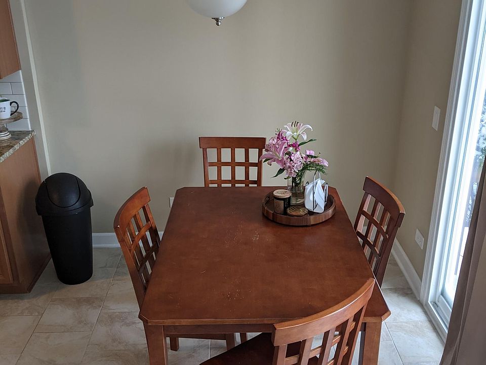1st image of 657 Thorntree Ct APT C2