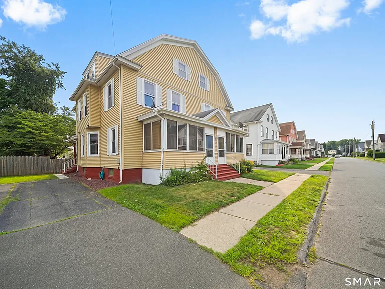 44 Bigelow Ave — Photo 3