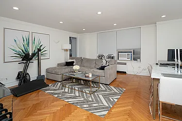 Rented by Rita S Citrin, LREB