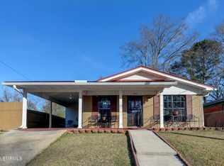1826 16th Ave, Meridian, MS 39301
