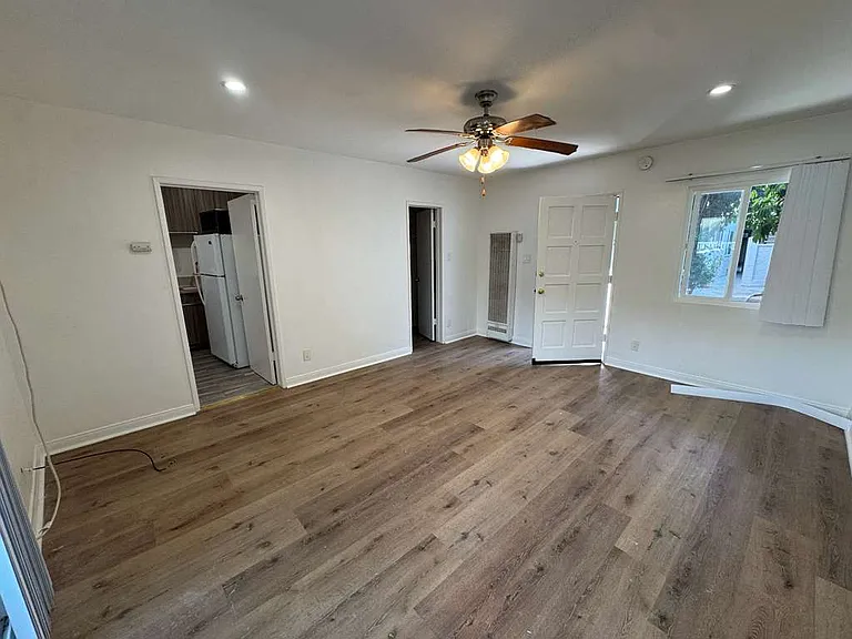 3130 S Durango Ave #6 — Photo 6
