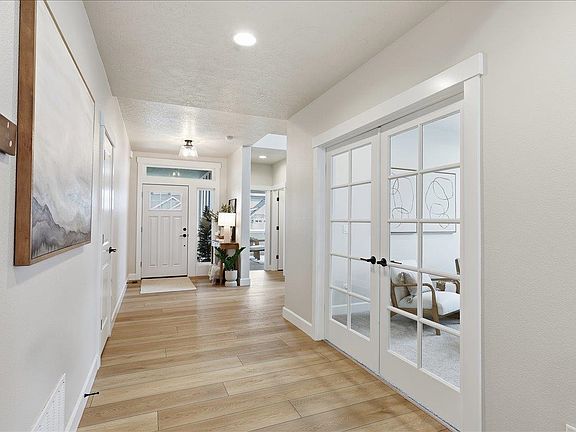 4th image of 1503 S Aspen Ct