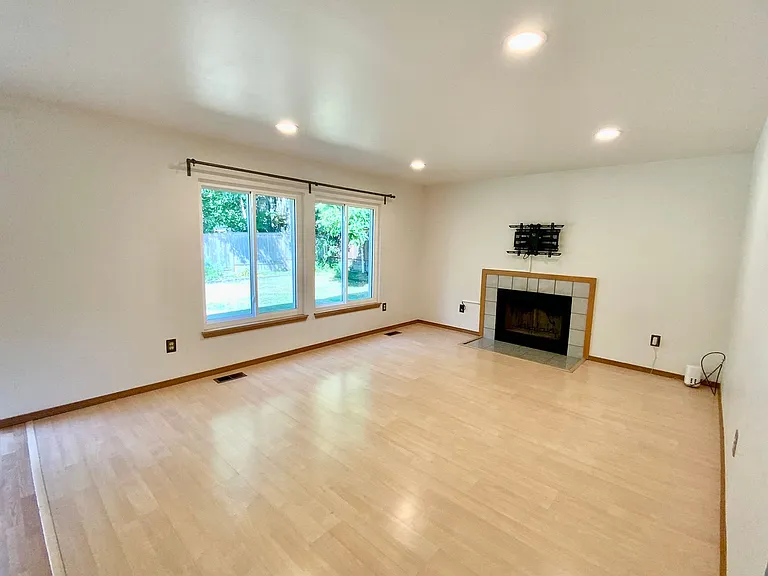 5723 147th St SE — Photo 12