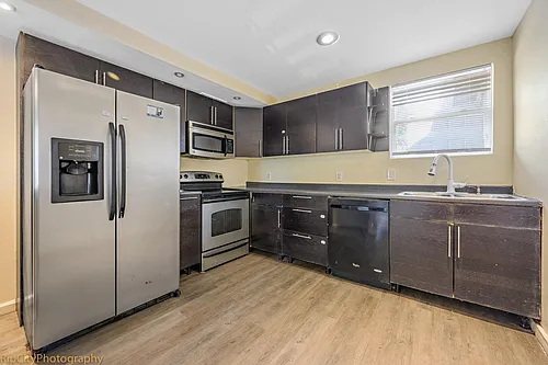 1327 SE 182nd Ave #B Photo 1